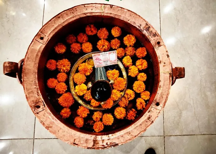 Krishna Hotel 3*